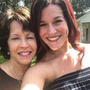 Meet your Posher, Olivia